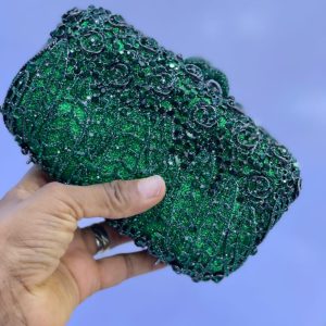 exquisite-hand-purse